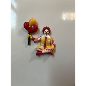Ronald McDonald Holding Balloons Circa 1997 Vintage Refrigerator Magnet